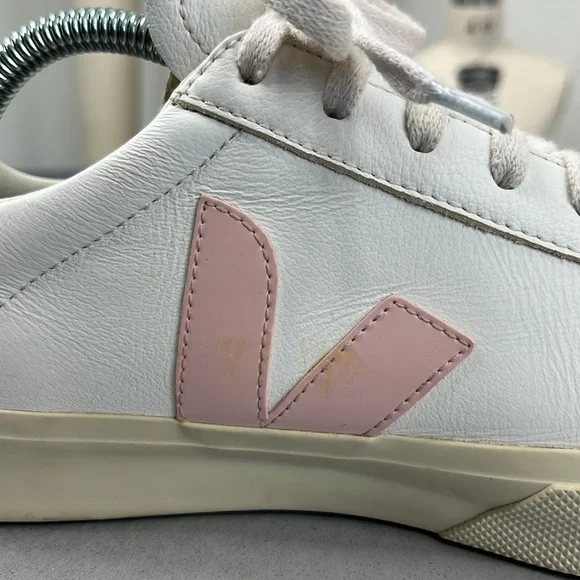 VEJA Logo Campo Leather Pink V Sneakers - Picture 9 of 11